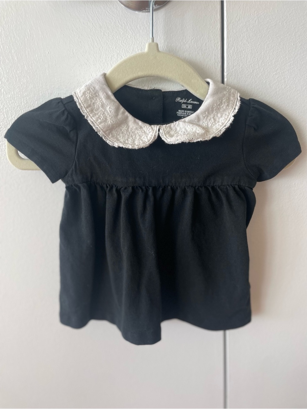• Ralph Lauren Black Top with White Peter Pan Collar